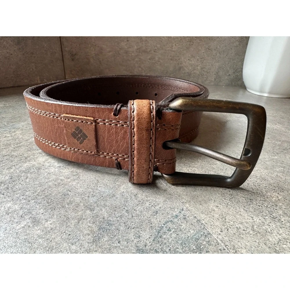 Columbia Mens Belt Size 30-32 Brown Leather Size Logo Everyday Casual Dress Wear
